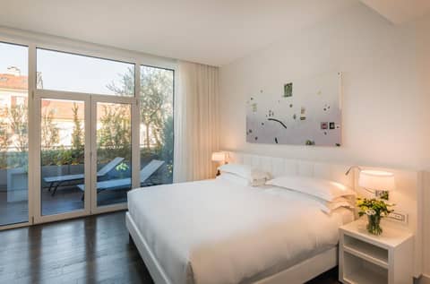 Magna Pars l'Hotel à Parfum Small Luxury Hotels of the World — hotel room