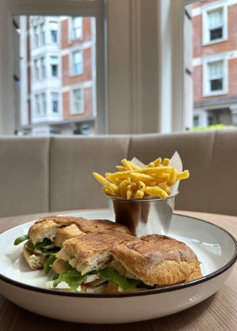 Radisson Blu Hotel London Tottenham Court Road — breakfast buffet