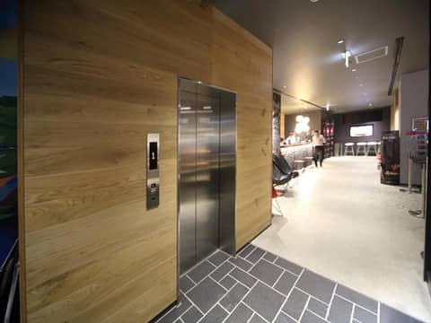 ibis Osaka Umeda — recepcion & lobby