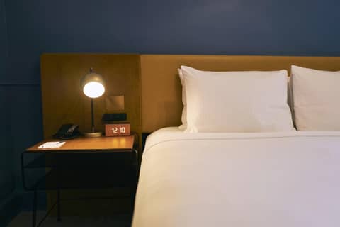 Hotel Julian — bedroom