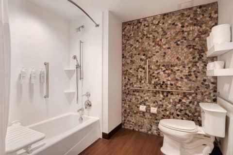 Hilton Garden Inn Detroit Troy — photo 8