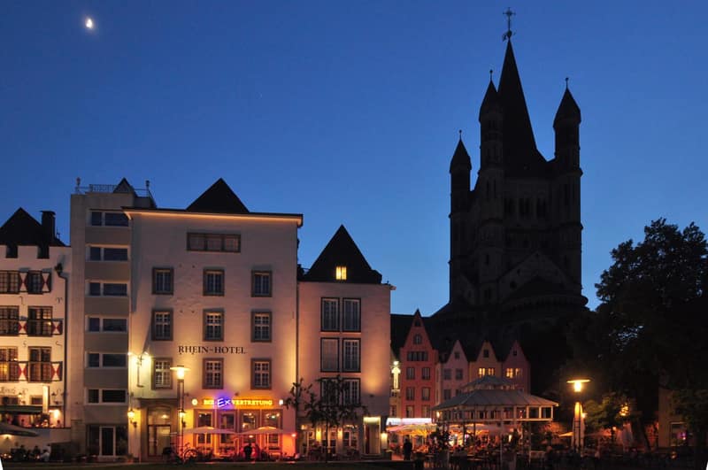 Rhein Hotel St. Martin — building