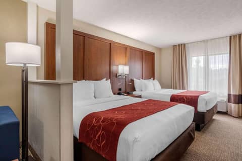 Comfort Suites Speedway - Kansas City — photo 5