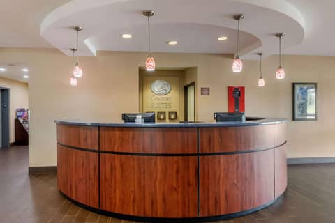 Comfort Suites Speedway - Kansas City — photo 7