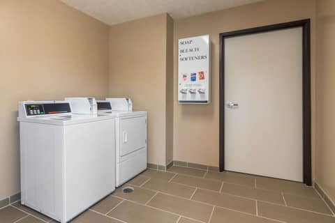 Comfort Suites Speedway - Kansas City — photo 8