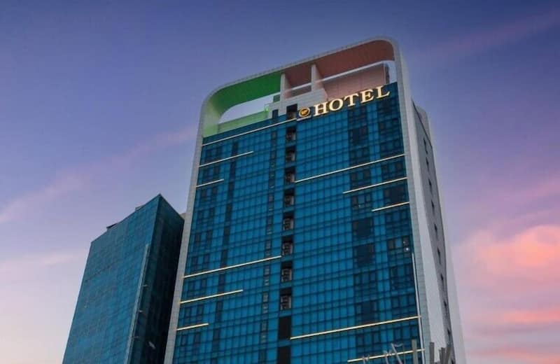 Griffin Bay Hotel — building