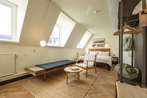 Hotel Mayfair — hotel room