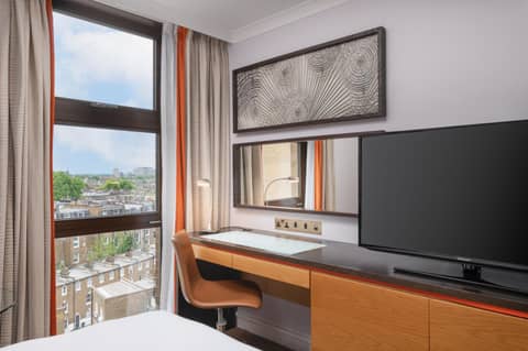 Hilton London Kensington Hotel — hotel room