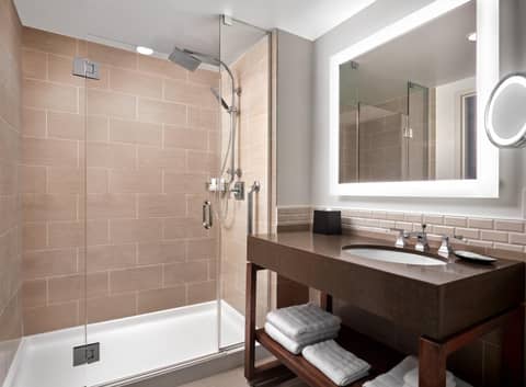 The Westin Austin at The Domain — bathroom