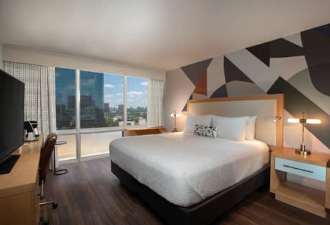 Hotel Mockingbird, Dallas, a Tribute Portfolio Hotel — hotel room