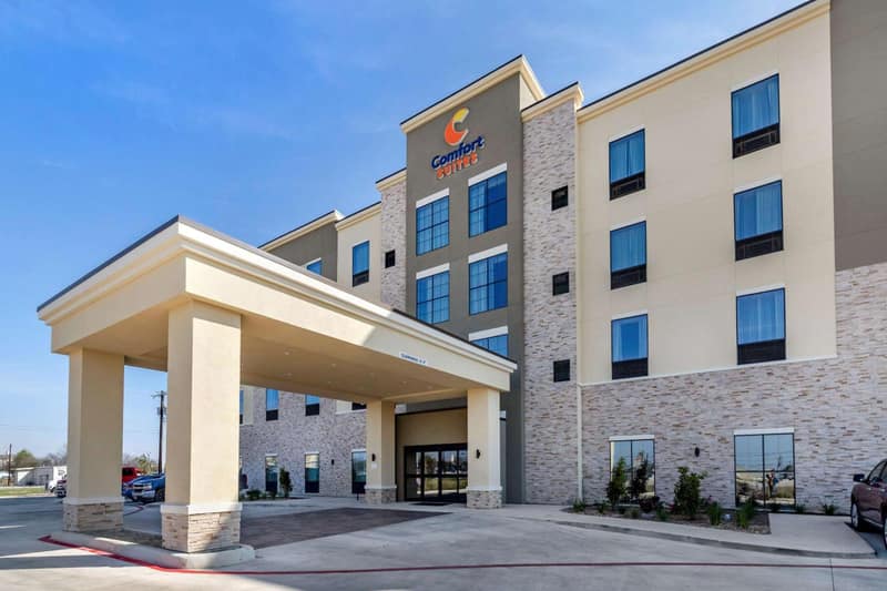Comfort Suites San Antonio Ft Sam Houston-SAMMC Area — building