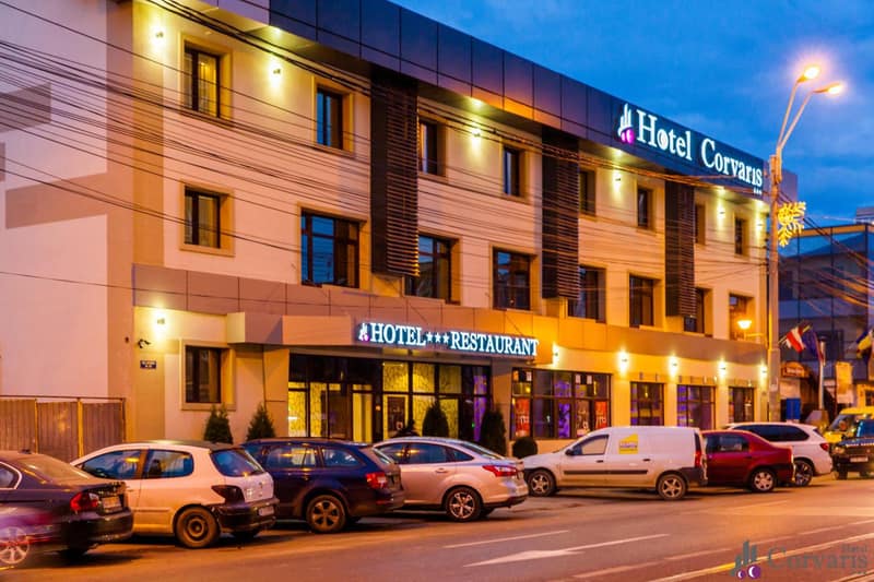 Hotel Corvaris — building