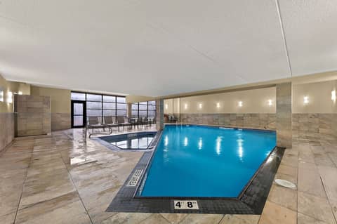 Best Western Plus Toronto North York Hotel & Suites — photo 7