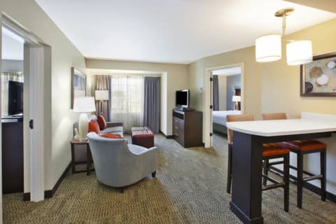 Staybridge Suites Cleveland Mayfield Heights Beachwood by IHG — photo 9