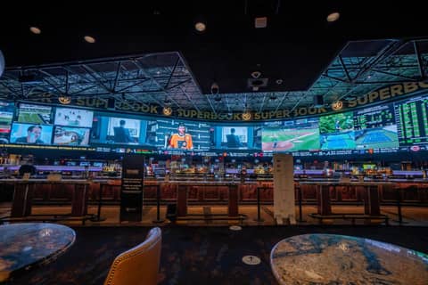 Westgate Las Vegas Resort and Casino — photo 9