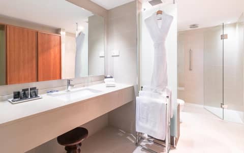 The Grace Hotel — photo 8