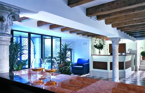 Hotel Giudecca Venezia — recepcion & lobby