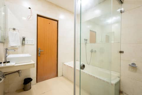 Hotel Panickers Residency - Near Ganga Ram & BLK Hospital - Karol Bagh — photo 5