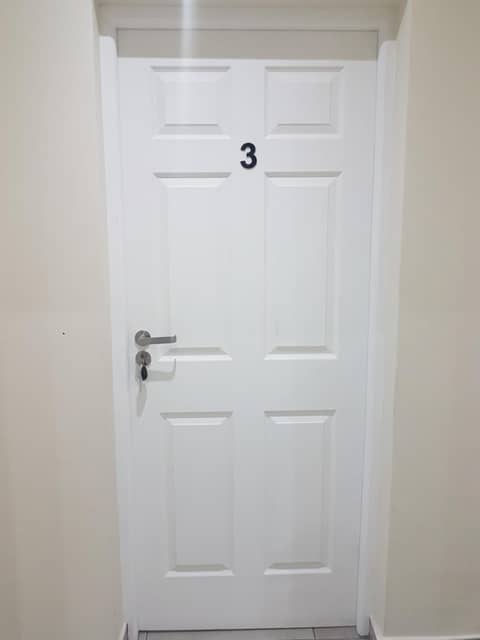 Sharon's House: Modern Self-Catering rooms — photo 9