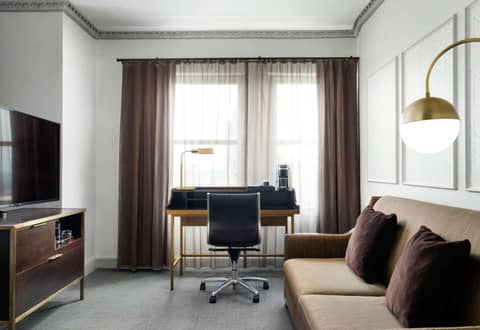Hotel Phillips Kansas City, Curio Collection By Hilton — photo 3