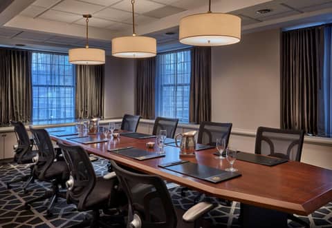 Hotel Phillips Kansas City, Curio Collection By Hilton — photo 6