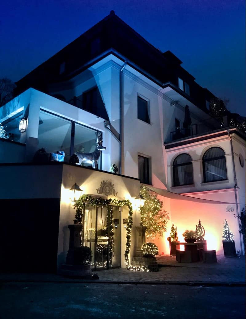 Villahotel Rheinblick — building