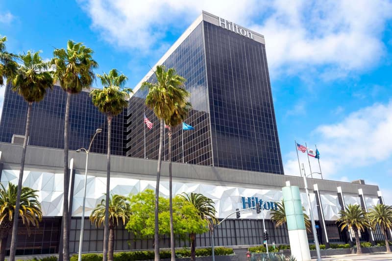 Hilton Los Angeles Airport — building