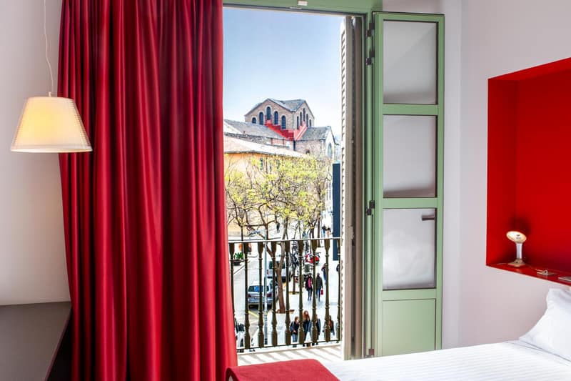 Ciutat Vella — balance & terrace