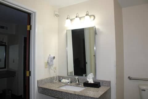Quality Suites — photo 7