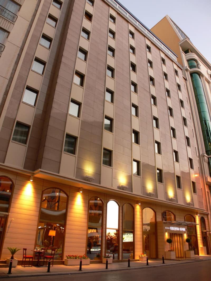 Feronya Hotel — building