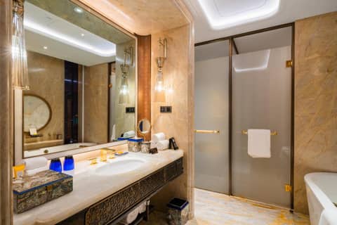Wanda Reign Chengdu — photo 2