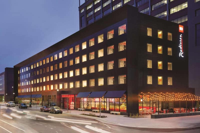 Radisson Red Minneapolis Downtown — building