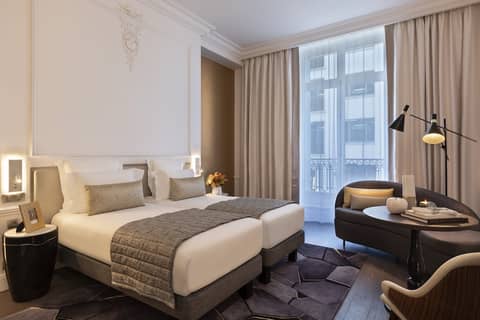 La Clef Champs-Élysées Paris by The Crest Collection — hotel room