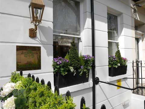 Gresham Hotel — balcony