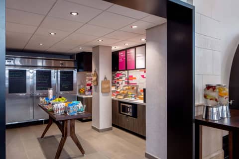 Aloft by Marriott Philadelphia Downtown — photo 3