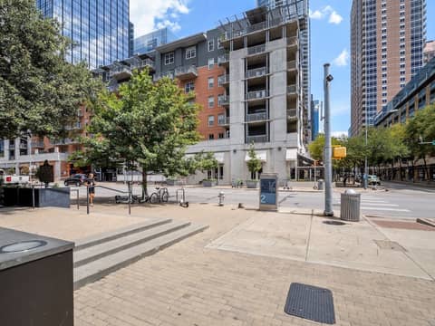 Kasa Downtown Austin — photo 9