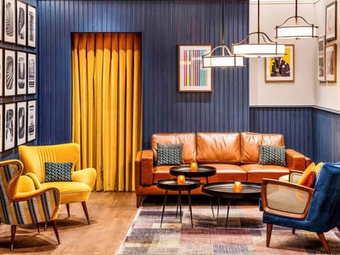 ibis Styles London Gloucester Road — living room