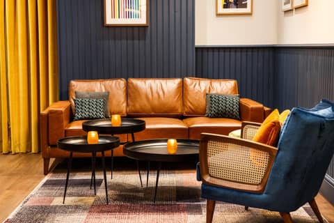 ibis Styles London Gloucester Road — living room