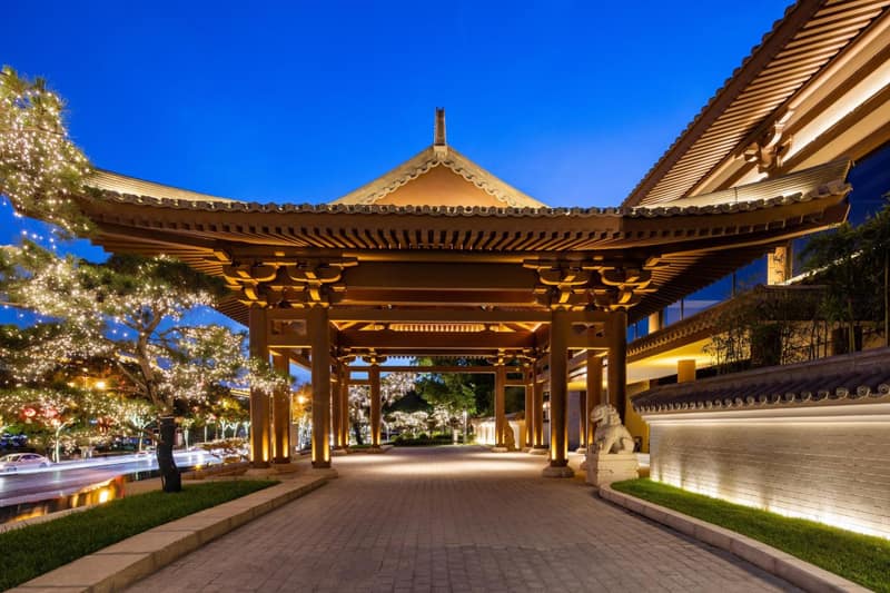 HUALUXE Xi'an Tanghua by IHG — photo 1