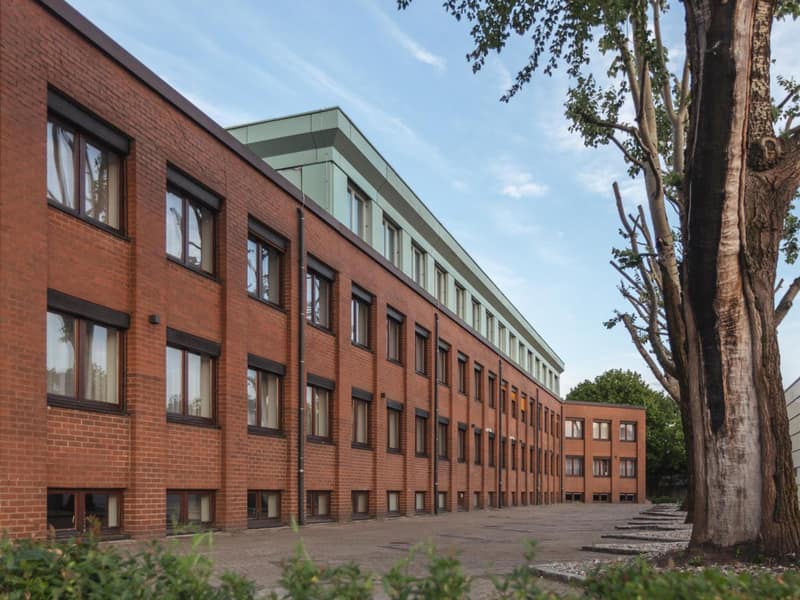Garner Hotel Hamburg Nord by IHG — building