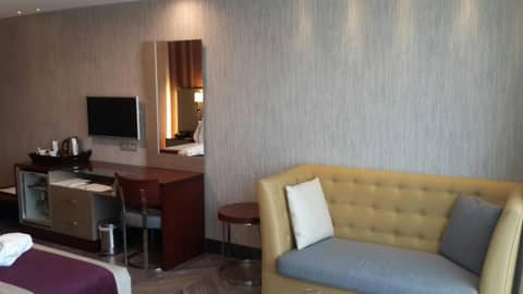 Taksim Gonen Hotel — hotel room