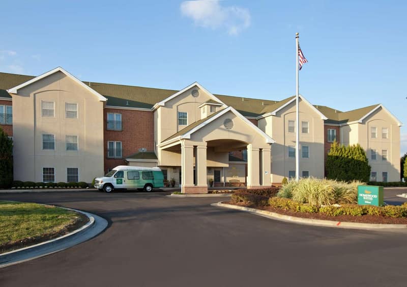 Homewood Suites by Hilton Kansas City Airport — building