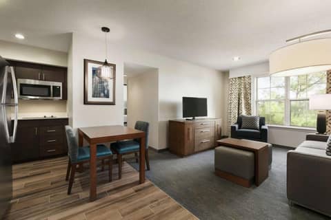 Homewood Suites by Hilton Kansas City Airport — photo 4