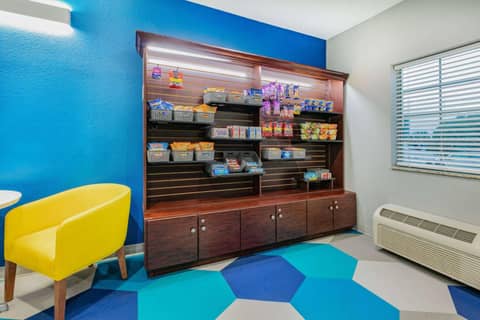 Microtel Inn & Suites by Wyndham Austin Airport — photo 5