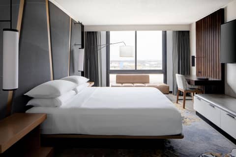 Houston Marriott South at Hobby Airport — photo 2
