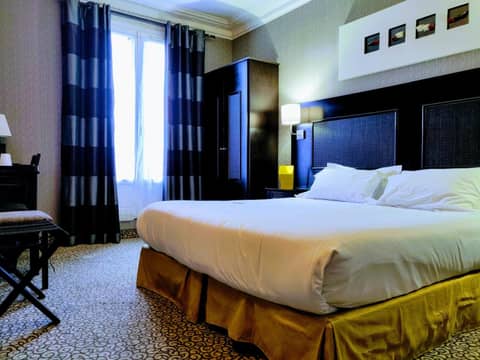 Convention Montparnasse — hotel room