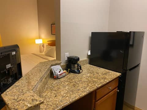MainStay Suites Middleburg Heights Cleveland Airport — photo 4