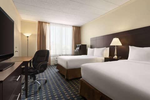 Travelodge by Wyndham Quebec City Hotel & Convention Centre — photo 6
