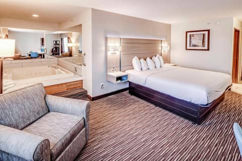 Best Western Columbus Airport — hotel room