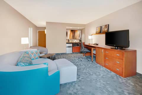 Courtyard by Marriott Savannah Midtown — photo 3